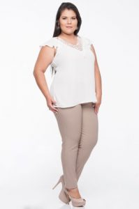 Blusa decote Pala Renda - Blusa plus size - Moda Feminina - Silvania Mares Moda Plus Size Divinópolis MG